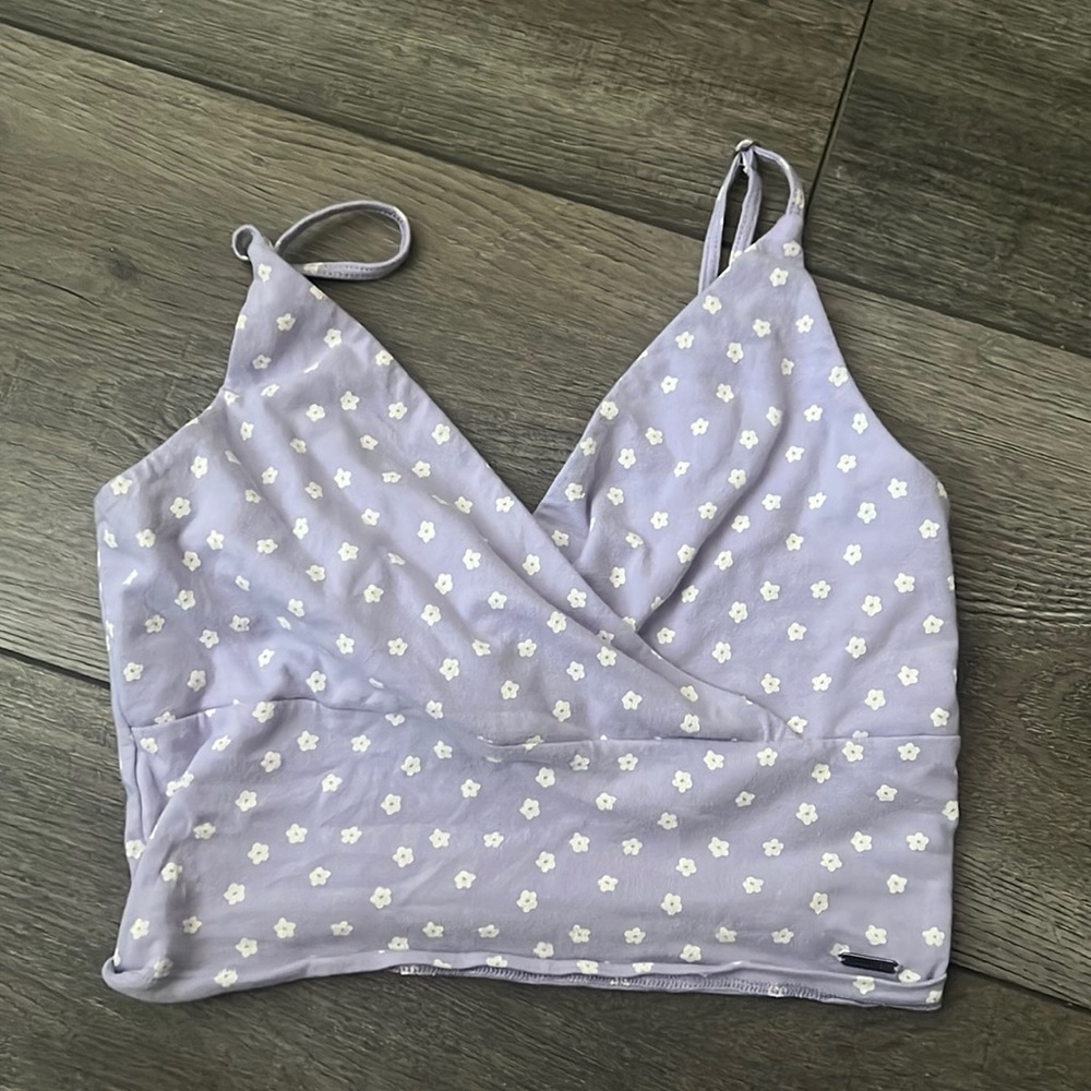 holister crop top